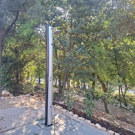 Mobile Cicibela Biograd Na Moru